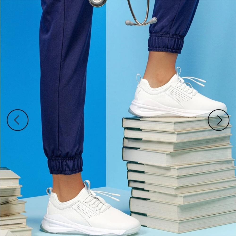 NEW Clove Classic Core Nursing Shoes